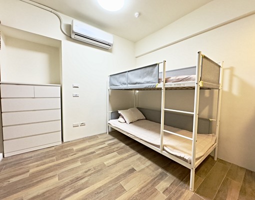 輕屋齡近捷運葫洲站帶車位套房誠意出租 - Image 1