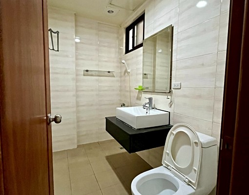 ✨房東超佛電費幫你出✨超大間✨付租金其他全包 - Image 8