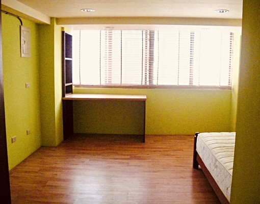 划算優質🏆台灣大道五權路溫馨透天✨戶數少素質優✨兩戶可選 - Image 1