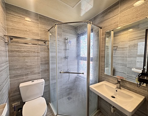 高大特區溫馨兩房兩衛(出租) - Image 8