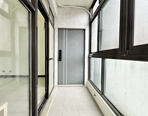 大三房全室採光|學區大湖國小內湖國中|可租補入籍 - Image 2