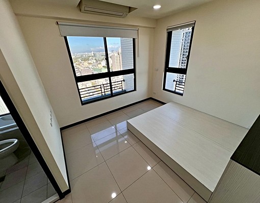 🚀逢甲12期最猛釋出💫次頂樓三面景觀三房✨家具寵物可談✨ - Image 8