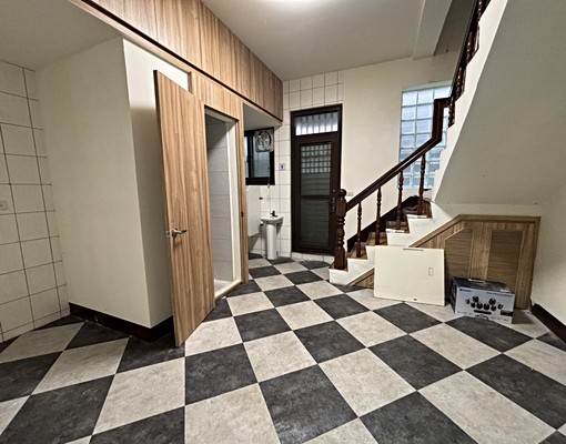 龍岡全聯旁透天~適小型辦公室、工作室、教室 - Image 4