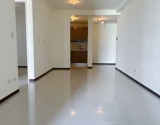 東區LALAPORT旁全新兩房平車|浩瀚湖濱城|防曬戶可租補 - Image 3