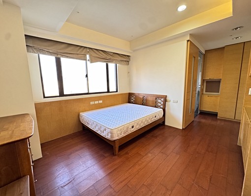 藝文特區經國路🍎中悅桂冠🍎高樓層景觀四房車含管含車 - Image 5