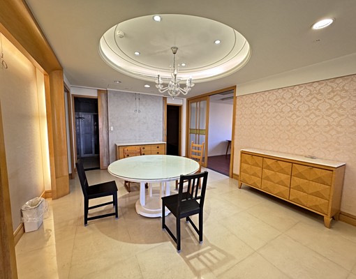 藝文特區經國路🍎中悅桂冠🍎高樓層景觀四房車含管含車 - Image 4