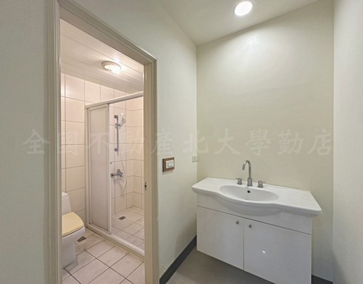 ▋▋楊凱婷▋▋電梯別墅▋▋大學生可▋▋家具家電齊全▋▋有警衛 - Image 9