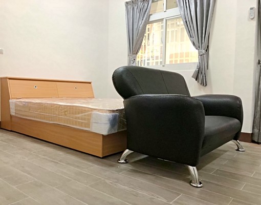 有獨立陽台洗衣機沙發家具全近捷運站套房 - Image 3