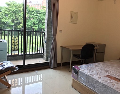 義大醫院陽台套房 - Image 1