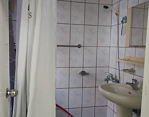 中原大學大陽台套房(可租補) - Image 4