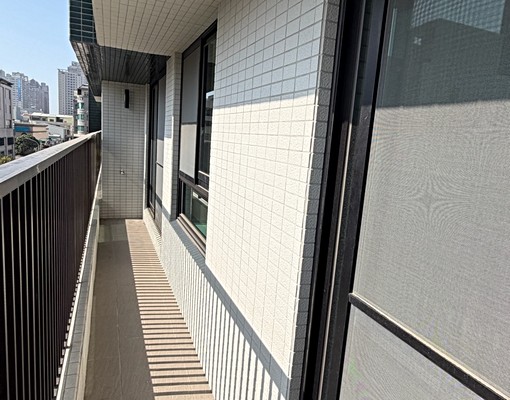 安平建平八街30坪新成屋(含平面車位加機車位)屋主自租 - Image 15