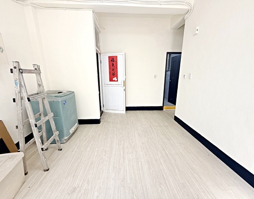 漢神百貨旁緊鄰新亞灣公寓4+5樓屋況新 - Image 2