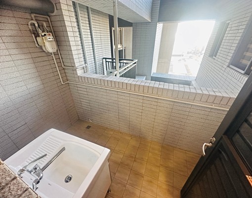 LaLaport湖濱城|朝北採光視野戶|大三房平車 - Image 6