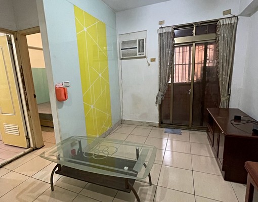 八里農會對面樓下公車站牌 - Image 1