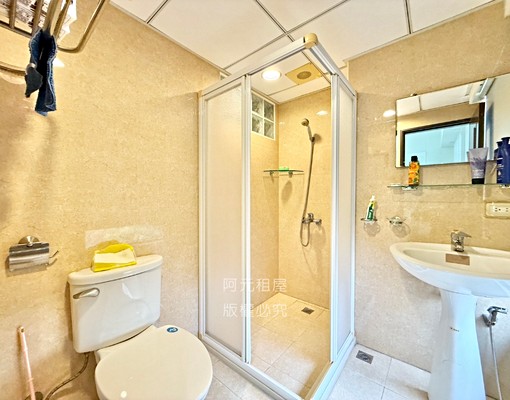 逢甲商圈整棟別墅✨大空間好運用✨家具電全配 - Image 11