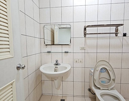 區公所旁✔大圳路✔雙對外窗✔機能強 - Image 4