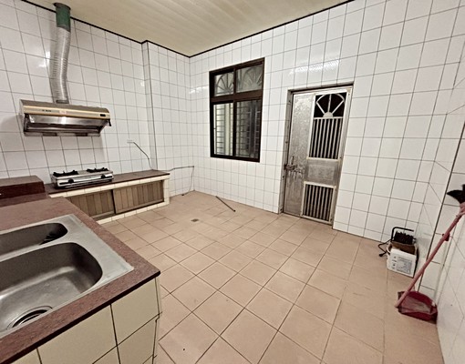 大里🚩超大坪數✨整棟美透天✨ - Image 6