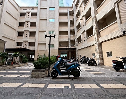 鼎貴路文藻金典樓中樓一房一廳 - Image 2