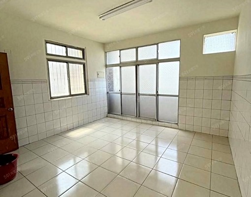 可租捕四樓透天騎樓10米路邊 - Image 3