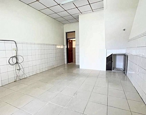 可租捕四樓透天騎樓10米路邊 - Image 6