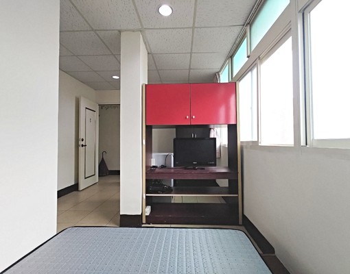 聖祐的優質物件~優質生活圈採光大套房 - Image 3