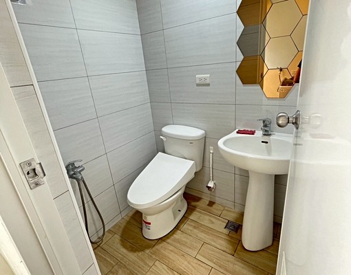 ✨陽台獨洗曬✨稀有台水電✨可租補✨木質地板✨子母車✨漢口崇德 - Image 5