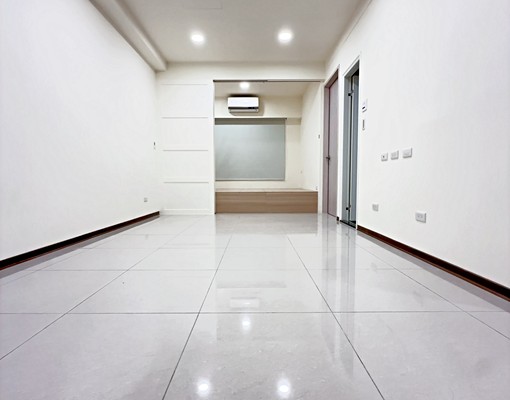 對面Lalaport|稀有2+1房+雙衛浴|質感全配傢具家電 - Image 4