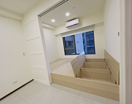 對面Lalaport|稀有2+1房+雙衛浴|質感全配傢具家電 - Image 6