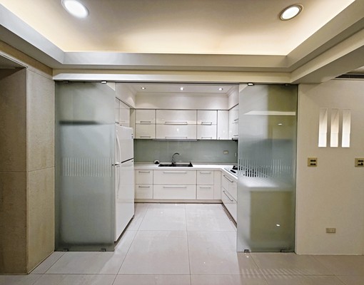 ✝️近中山國中捷運●稀有兩房大空間附坡平車位 - Image 6