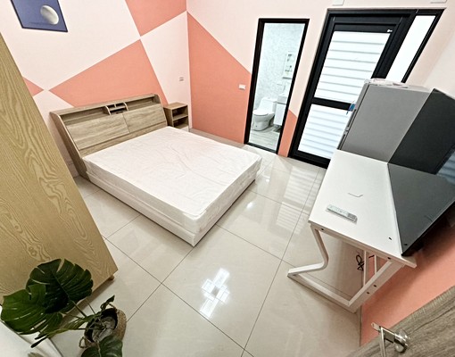 近高鐵站★陽台獨洗曬★衛浴開窗★電梯套房 - Image 2