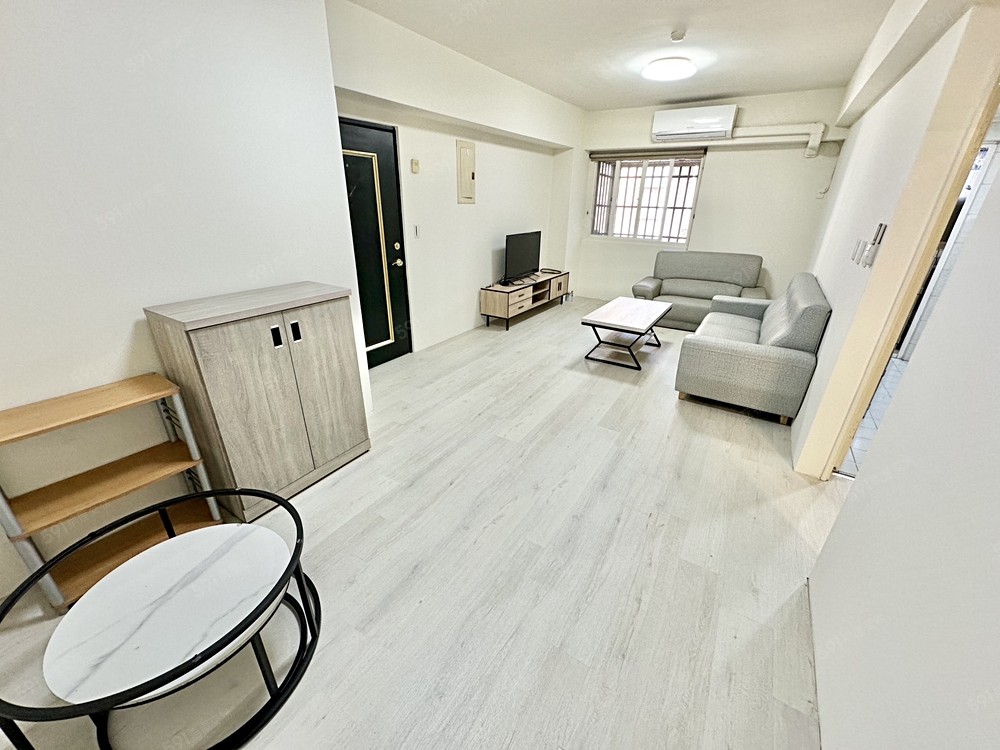 精誠路商圈✨稀有三房釋出✨可租補✨全新裝潢 - Image 1