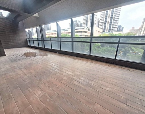 📌副都心毛胚空間📌可餐廳、電梯、大露臺、可隔兩衛📌車位 - Image 3