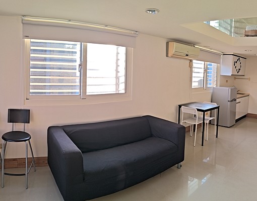 高鐵特區樓中樓邊間陽光套房 - Image 3