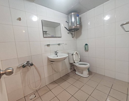 實惠租屋❤8.0坪~無管理費❤一德路 - Image 2