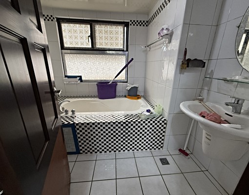 可租補丨近廣豐商圈大套房有車位丨衛浴開窗 - Image 11