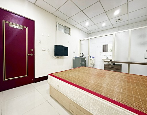 大龍街商圈【超值租案】採光優★飲水機★乾溼分離 - Image 2