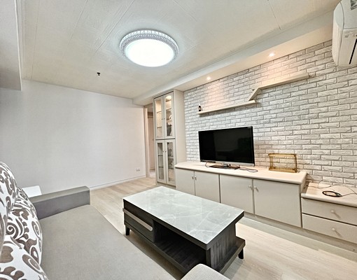 聖誕樹的季節🎄可貓🐈三房/雙租補/新平華夏 - Image 3