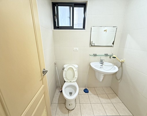 東海中科💖陽台獨洗浴室開窗💖機車好停可租補 - Image 9