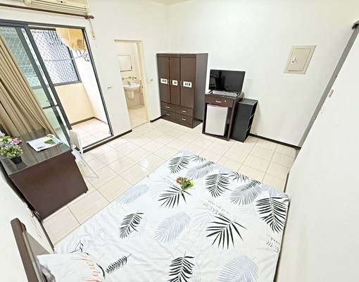 東海中科💖陽台獨洗浴室開窗💖機車好停可租補 - Image 2