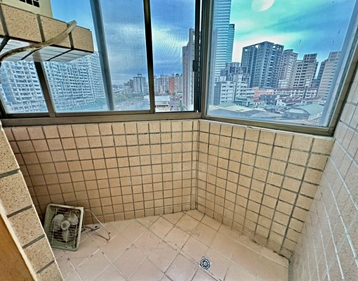 中山醫🏠稀有5+1房✅可寵物🎀雙車位🔥稀有釋出 - Image 6