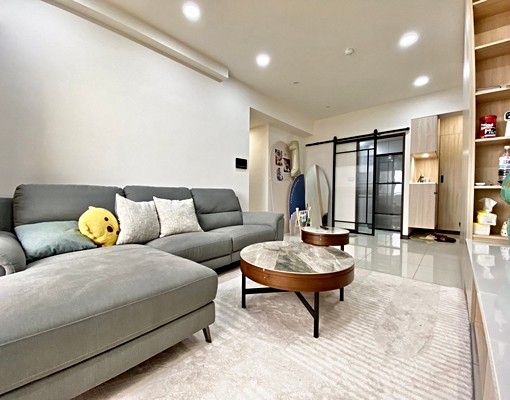 精緻裝潢設計✨可租補戶籍平車位✨高樓層3房全配 - Image 1