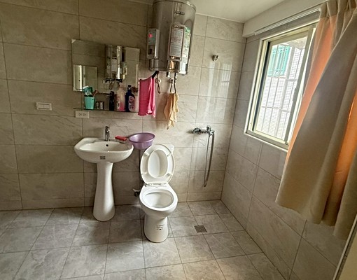 萬華❣全新裝潢/格局方正/採光通風/獨洗曬/傢俱齊全/機能佳 - Image 7