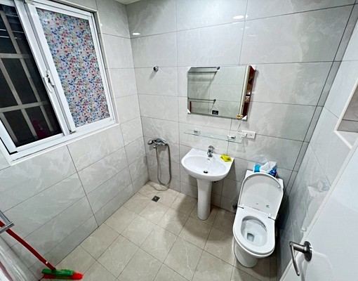 府中⚡️免爬高☀️採光佳☀️獨立陽台☀️傢俱齊☀️獨洗曬☀️ - Image 9