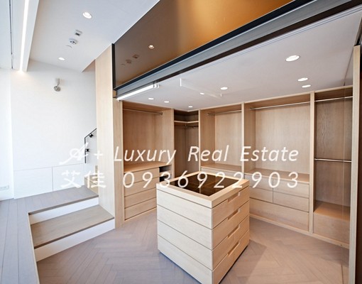 全新千萬奢華裝潢樓中樓大露台一層一戶近捷運大直 - Image 5