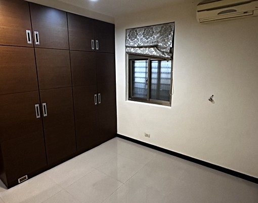 蘆洲捷運3+1房/可租補免服務費 - Image 5