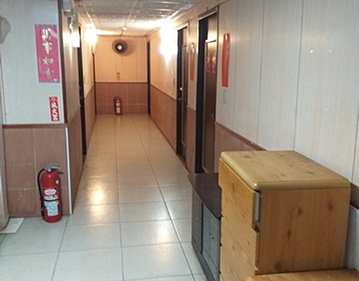 倉庫使用,限放安全.簡易物品..不可廚具類及食品...詳談 - Image 2