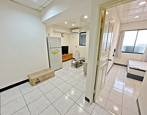 近大業/大有商圈~舒適1房含車位~機能佳~可租補 - Image 3