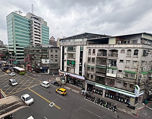 新整理首租大套房。對外窗乾濕分離流理台 - Image 4