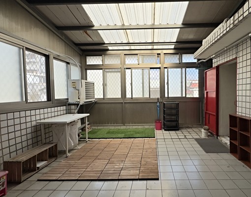 網溪國小旁公寓頂樓☀️超大陽台整層出租(仲介勿擾) - Image 1