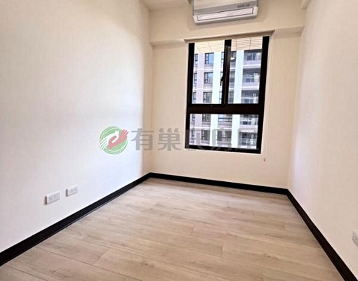 心公園全新方正3房(含管可補/入戶) - Image 3